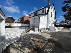 53 Lee Avenue, Valley Stream NY 11581