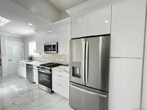 53 Lee Avenue, Valley Stream NY 11581