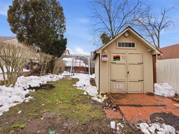 10034 198th Street, Hollis NY 11423