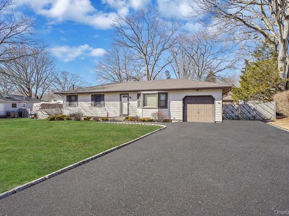 300 Tyler Avenue, Miller Place NY 11764