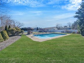 7 Hemlock Road, Mount Sinai NY 11766