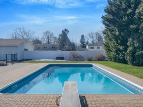 7 Hemlock Road, Mount Sinai NY 11766