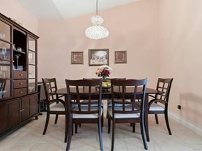 604 Narragansett Villas Drive, Lindenhurst NY 11757