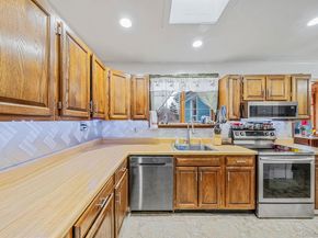 9 Barnes Road, Manorville NY 11949