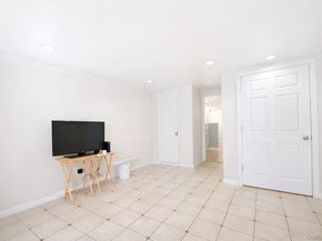 6701 Eliot Avenue, Middle Village NY 11379
