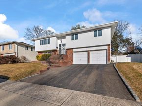 53 Beaumont Drive, Plainview NY 11803