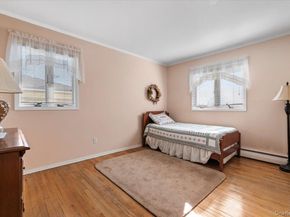 53 Beaumont Drive, Plainview NY 11803