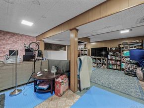 243-17 72nd Avenue, Douglaston NY 11362