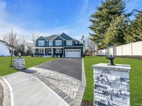 3 Carmine Court, Commack NY 11725