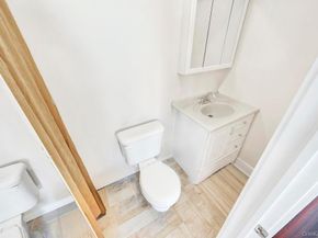 3 Avelaine Court, Babylon NY 11702