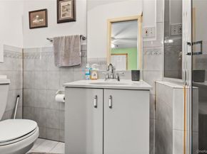 66 Davison Lane E, West Islip NY 11795