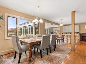 66 Davison Lane E, West Islip NY 11795