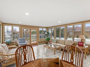 66 Davison Lane E, West Islip NY 11795