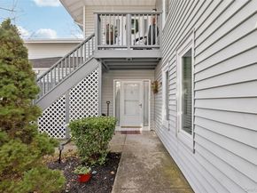 901 Fenway Road, Saint James NY 11780