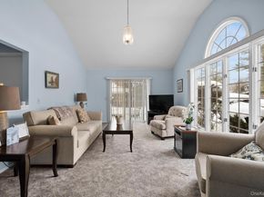 339 Oakwood Avenue, Bayport NY 11705