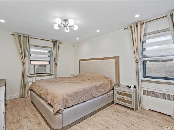 7343 217th Street 366B1, Oakland Gardens NY 11364