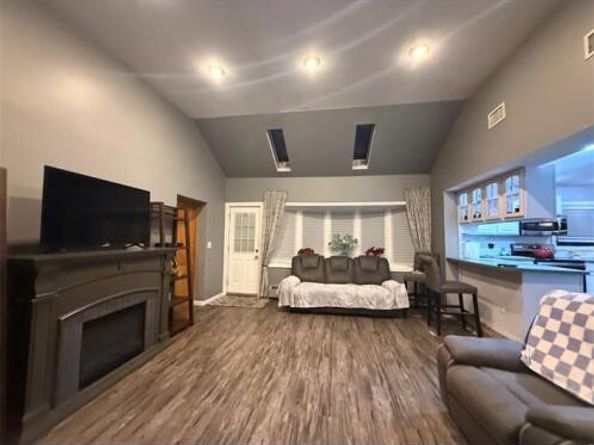 55 Brixton Road S, West Hempstead NY 11552