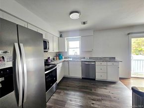 31 Brookhaven Drive, Rocky Point NY 11778