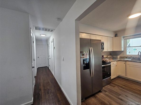 31 Brookhaven Drive, Rocky Point NY 11778