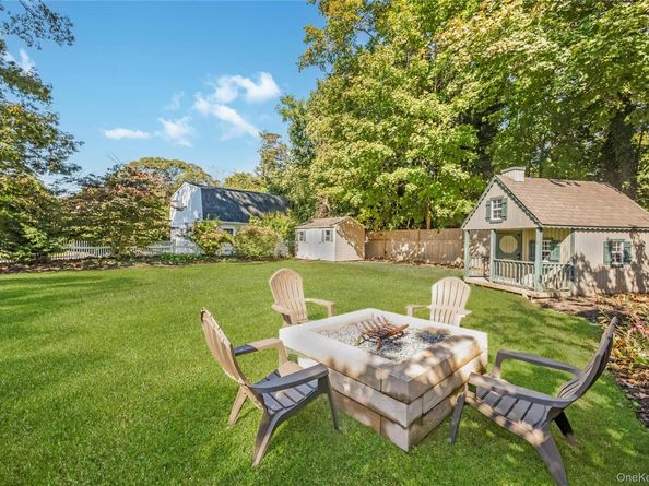 43 Pine Street, Sayville NY 11782