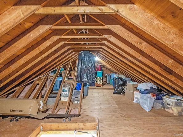 43 Pine Street, Sayville NY 11782