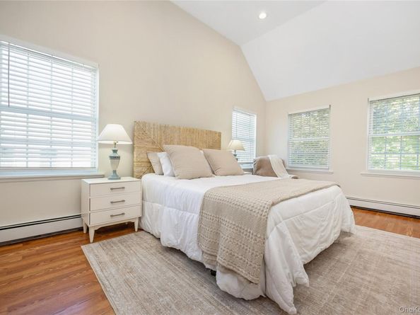 43 Pine Street, Sayville NY 11782