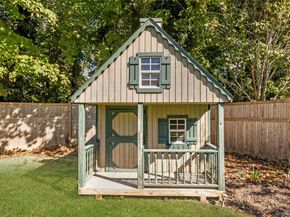 43 Pine Street, Sayville NY 11782