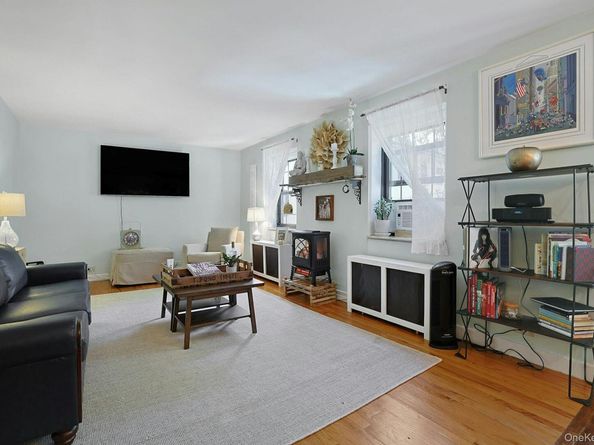 1279 California Road 2L, Eastchester NY 10709