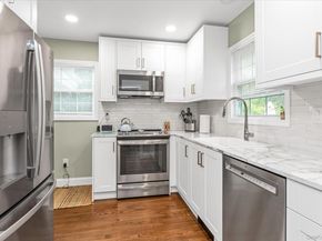 35 Burling Lane S, West Islip NY 11795