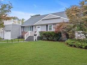35 Burling Lane S, West Islip NY 11795
