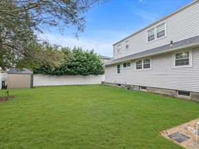 35 Burling Lane S, West Islip NY 11795