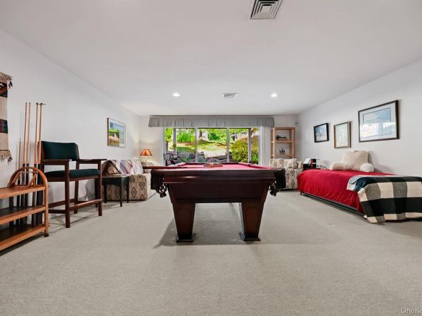 4 Rockledge Lane, Pleasantville NY 10570