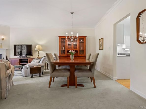 4 Rockledge Lane, Pleasantville NY 10570