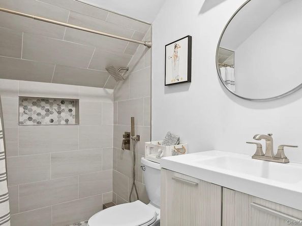 12 N Quarter Road, Westhampton NY 11977