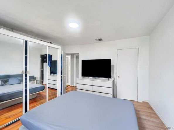 3 Francisco Avenue, Central Islip NY 11722