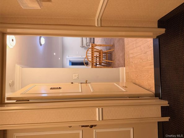 1 Bryant Crescent 2 L, White Plains NY 10605