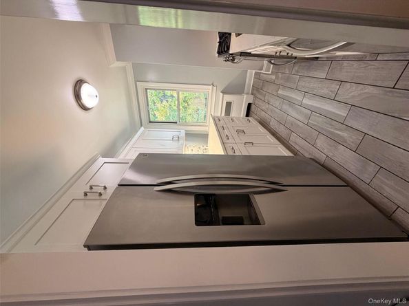 1 Bryant Crescent 2 L, White Plains NY 10605