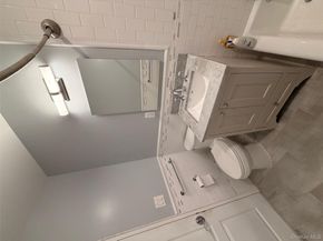 1 Bryant Crescent 2 L, White Plains NY 10605