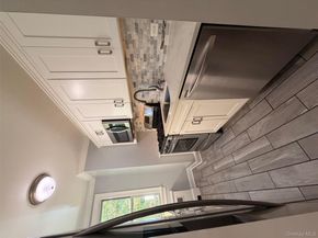 1 Bryant Crescent 2 L, White Plains NY 10605