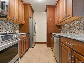 26910 Grand Central Parkway 5M, Floral Park NY 11005