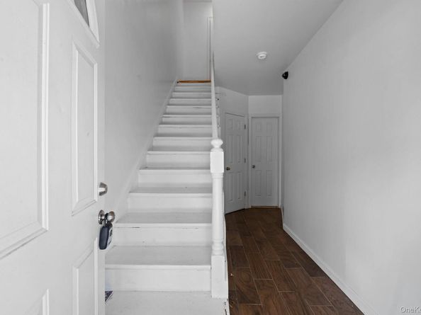 2037 Radcliff Avenue, Bronx NY 10462