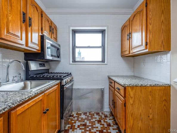 222 N Broadway 6G, Yonkers NY 10701
