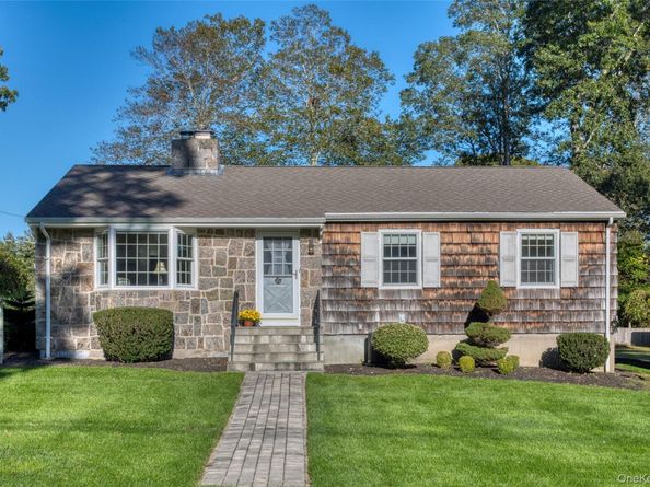750 Mayflower Road, Mattituck NY 11952