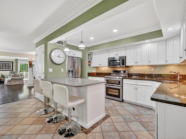 48 Lake Marie Lane, Bedford Hills NY 10507