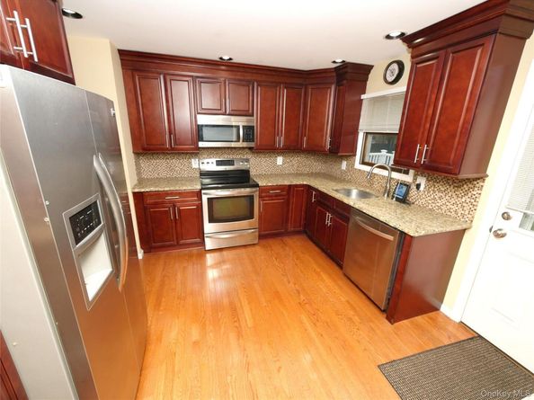 20 Whitestone Road 1486, Sound Beach NY 11789