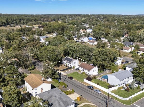 165 N 27th Street, Wyandanch NY 11798