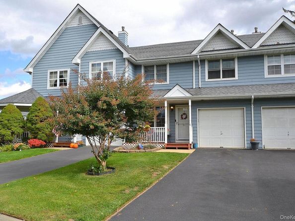 91 Broadlawn Drive, Central Islip NY 11722