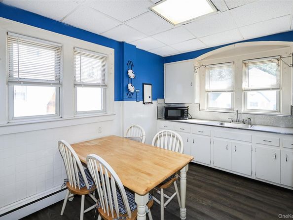 437 Ray Street, Freeport NY 11520