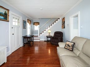 437 Ray Street, Freeport NY 11520