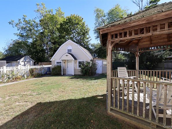 437 Ray Street, Freeport NY 11520